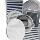 Kültéri esővédő rácsok és zsaluk